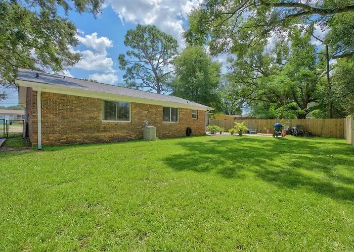 Holiday home Modern With Screened Porch And Boat Parking Pensacola