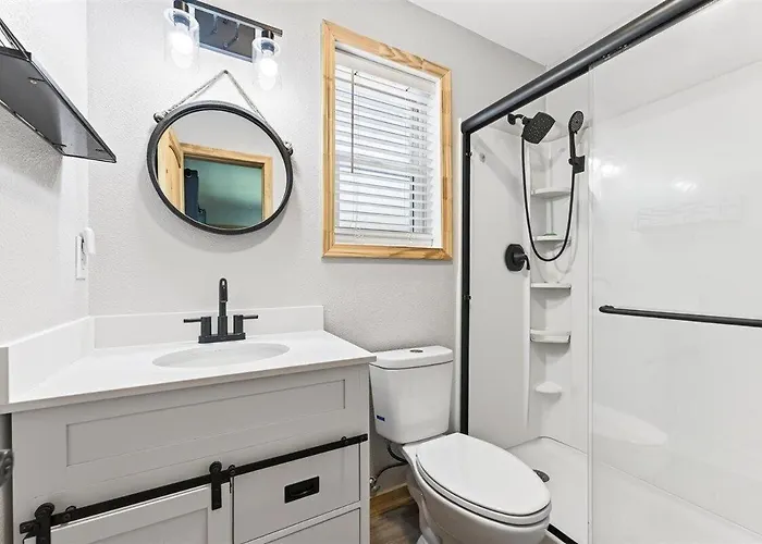 Modern With Screened Porch And Boat Parking Holiday home *